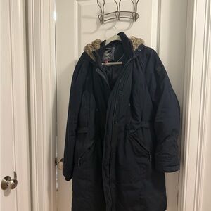 Vince Camuto Women’s Navy Puffer Coat